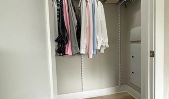 1111 ORREN St NE 300, Washington, DC 20002