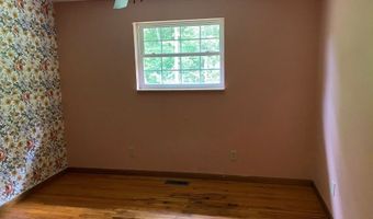 6403 Millstone Rd, Apple Grove, WV 25502