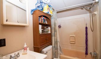 941 E Clayton Rd, Alderson, WV 24910