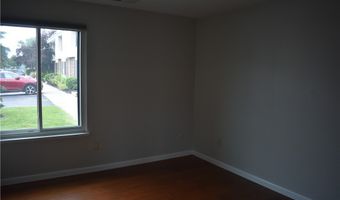 10 Southcreek Ct B, Amherst, NY 14051