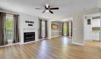 693 Cotton Branch Dr, Boiling Springs, SC 29316
