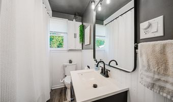 107 Cooper Foster Park Rd, Amherst, OH 44001