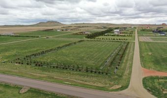 906 7th St NW, Bowman, ND 58623
