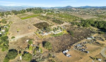 9383-85 W Lilac Rd, Escondido, CA 92026