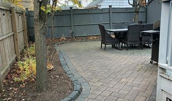 42 Pelham Pkwy, North Providence, RI 02911