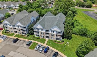 9744 Bexley Station Dr 8F, Affton, MO 63123