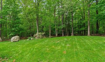 9 Candlewood Dr, Amherst, NH 03031