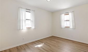 9 Oriole Dr, Agency, MO 64401