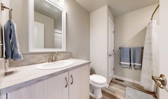 228 E 4th St, Berthoud, CO 80513
