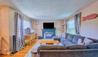 305 Central Ave W, Aurora, MN 55705