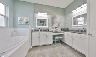 511 WINTERSIDE Dr, Apollo Beach, FL 33572