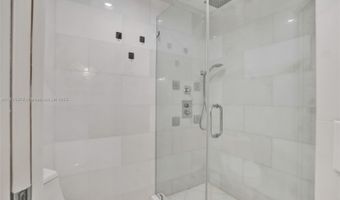 3500 Mystic Pointe Dr 105, Aventura, FL 33180
