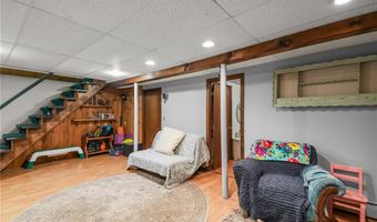 620 Buck Hill Rd, Burrillville, RI 02859