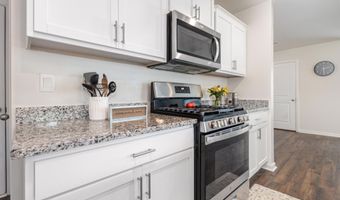 4614 Bessemer Ct, Boiling Springs, SC 29316
