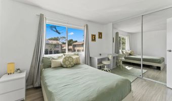 445 Ridgeway Ct, Spring Valley, CA 91977