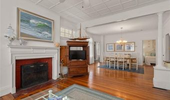 34 Bull St, Newport, RI 02840