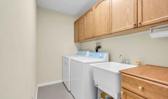 24 Woodland Rd, Bayville, NJ 08721