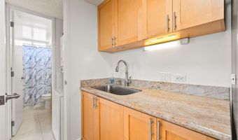 98-288 Kaonohi St 2102, Aiea, HI 96701