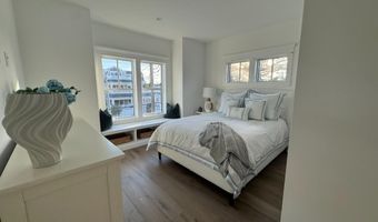 281 7TH St, Avalon, NJ 08202
