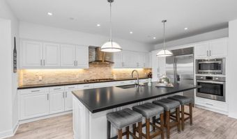 2383 Ocean St, Carlsbad, CA 92008