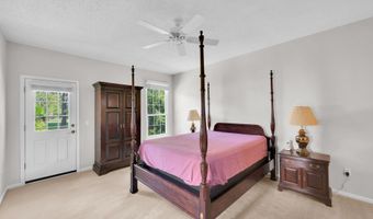 96 Sandpiper Dr, Bayville, NJ 08721