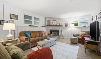32 Whippoorwill Rd, Bethel, CT 06801