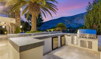 2793 Red Arrow Dr, Las Vegas, NV 89135