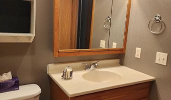 1517 E 18th St, Atlantic, IA 50022