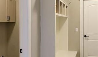 3753 KINSLEY Blvd, Ann Arbor, MI 48105