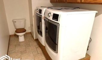 28 Schutter Cir, Algona, IA 50511