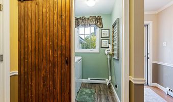 5 Little Village Ln, Belgrade, ME 04917