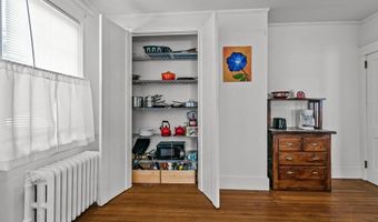 32 Thurston Ave A, Newport, RI 02840