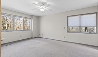 5557 N Territorial Rd, Ann Arbor, MI 48105