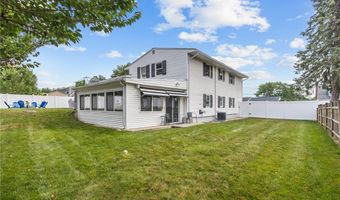 17 Belvedere St, Johnston, RI 02919