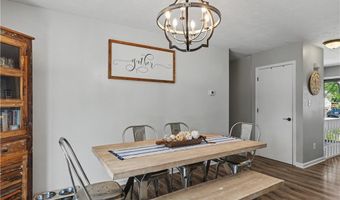 408 Abbyshire Rd, Akron, OH 44319