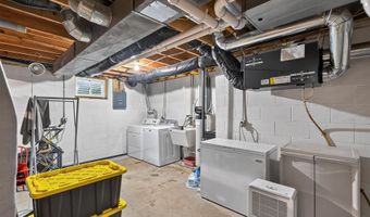 6043 Kalland Dr NE, Albertville, MN 55301