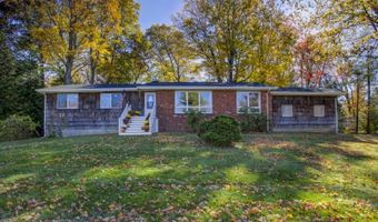 4 Saturn Ct, Alloway, NJ 07422