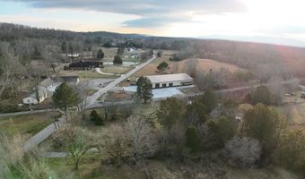 1585 E Reed Rd, Lafayette, GA 30728