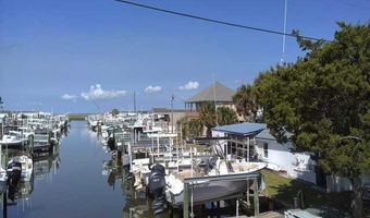 319 Old Causeway Rd, Atlantic Beach, NC 28512