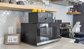 782 Water St, Biloxi, MS 39530