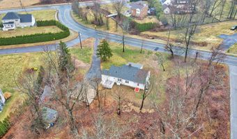 90 Battle St, Bristol, CT 06010