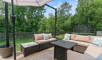 601 Acorn Ct, Antioch, IL 60002