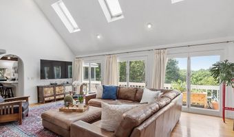 190 Vaughn Hill Rd, Bolton, MA 01740