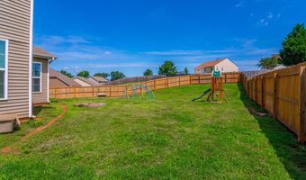 208 Castleton Cir, Boiling Springs, SC 29316