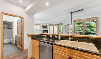 33 BROKEN LANCE Dr 206S, Breckenridge, CO 80424