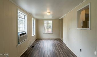 104 Castle Rock Rd, Beaufort, SC 29906