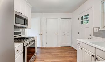 5924 CAUBA Ct, Alexandria, VA 22310