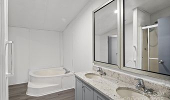 5 Concord Knoll Ln, Asheville, NC 28803