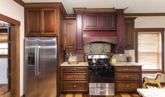 97 Corinth Rd, Albertville, AL 35951