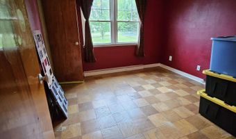 200 Davis Rd, Bangor, ME 04401